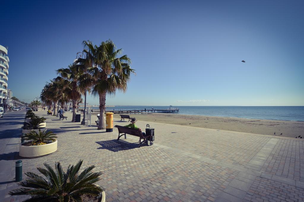 Krasas Beach Apartment Rentals Larnaca Phòng bức ảnh