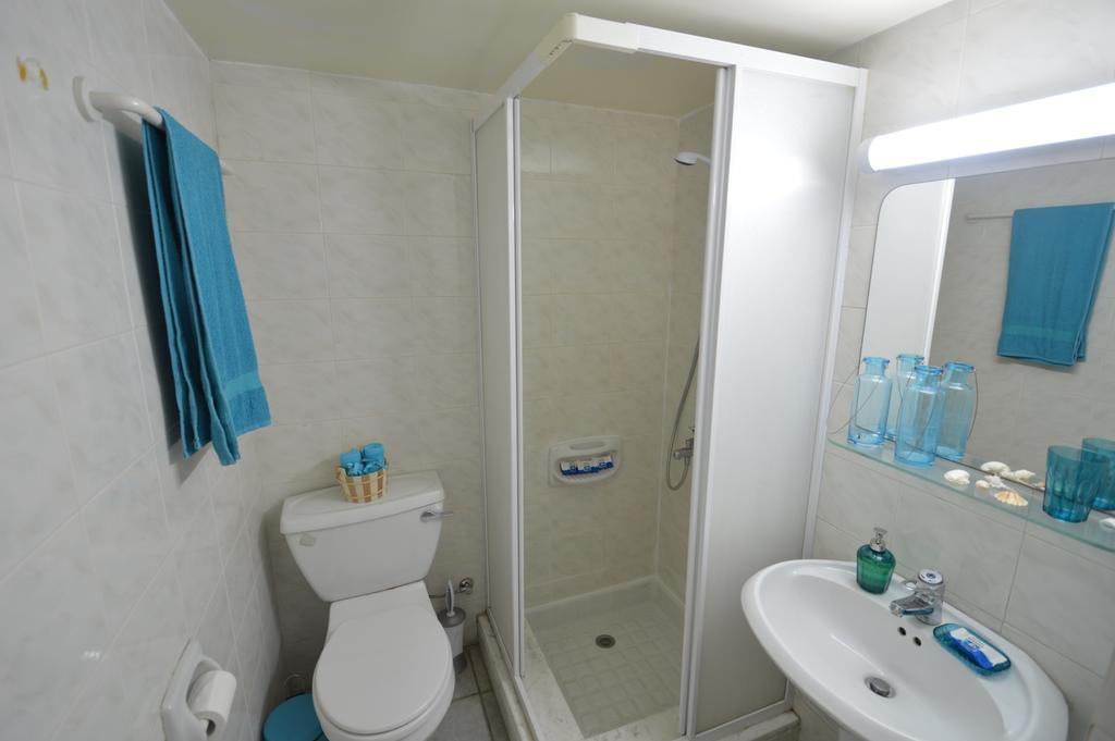 Krasas Beach Apartment Rentals Larnaca Phòng bức ảnh